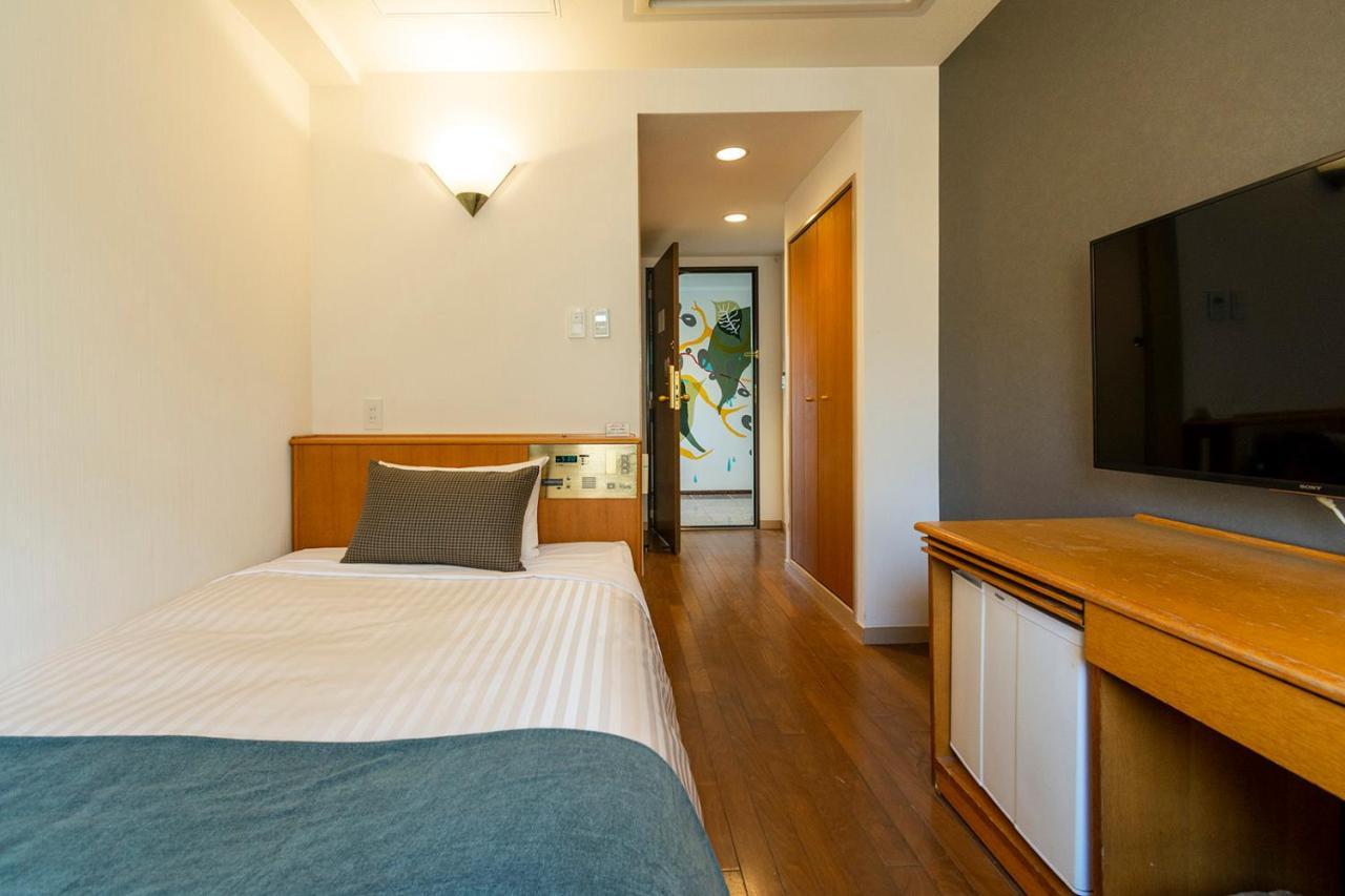 Toms Hotel Tokio